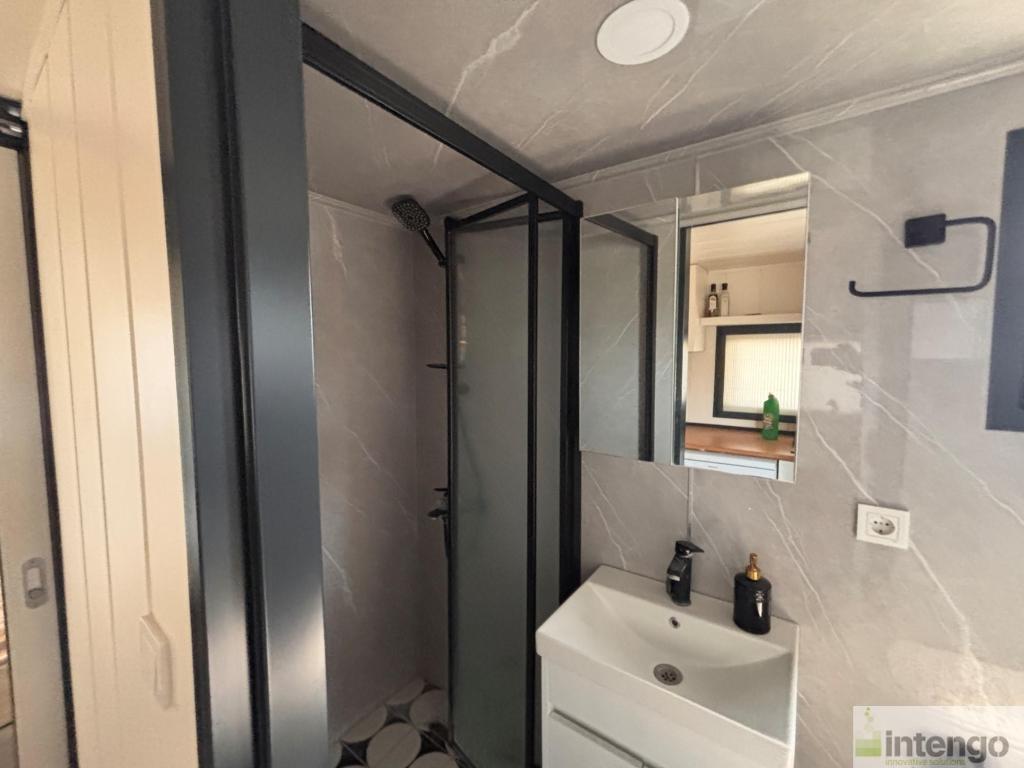 TİNY HOUSE (HHU124)