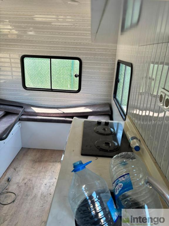 3.90 LOTUS MODEL KARAVAN