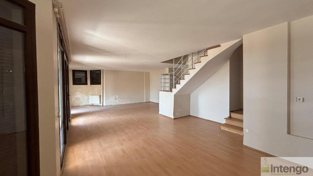 FOÇA'DA HAVUZLU BAHÇELİ TRİPLEKS VİLLA (101715556) — foto 17