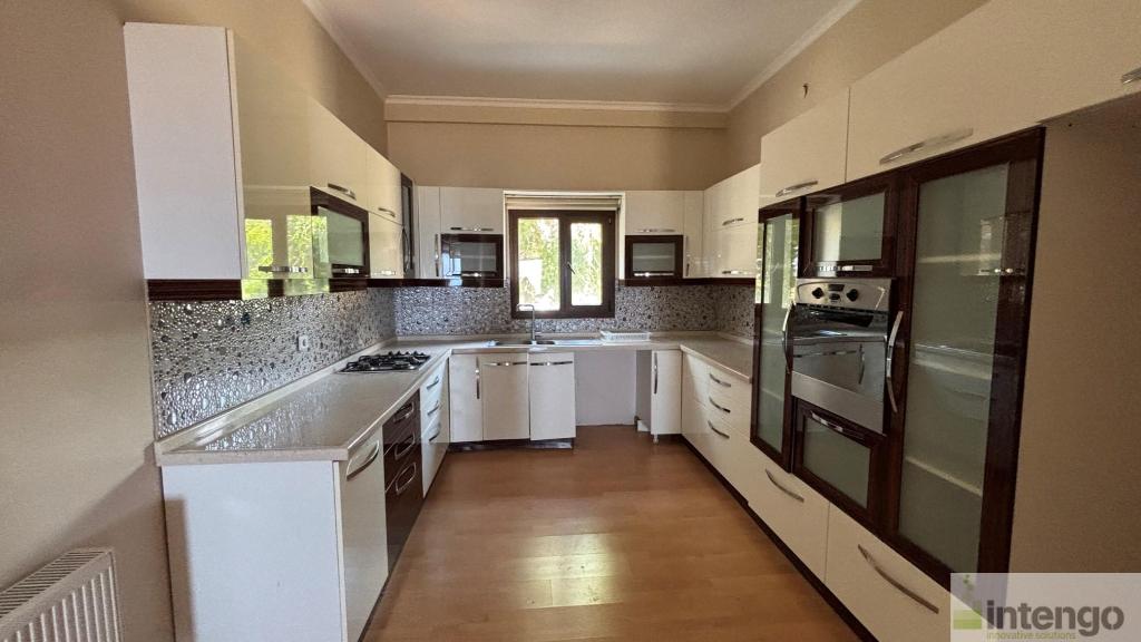 FOÇA'DA HAVUZLU BAHÇELİ TRİPLEKS VİLLA (101715556) — foto 12