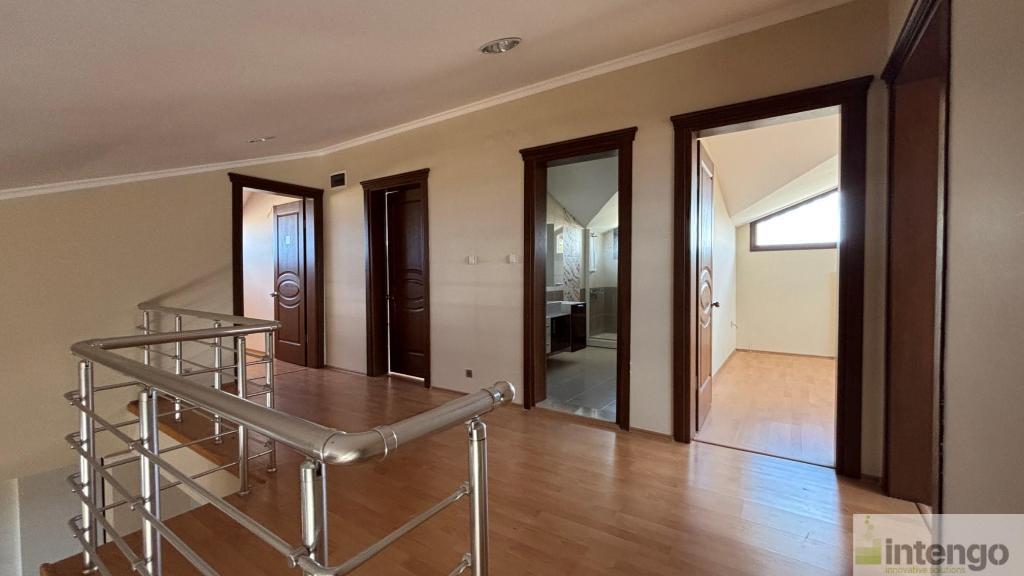 FOÇA'DA HAVUZLU BAHÇELİ TRİPLEKS VİLLA (101715556) — foto 20