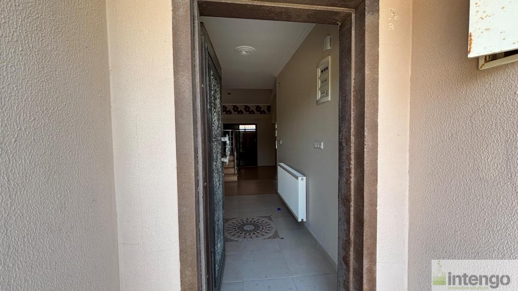 FOÇA'DA HAVUZLU BAHÇELİ TRİPLEKS VİLLA (101715556) — foto 4