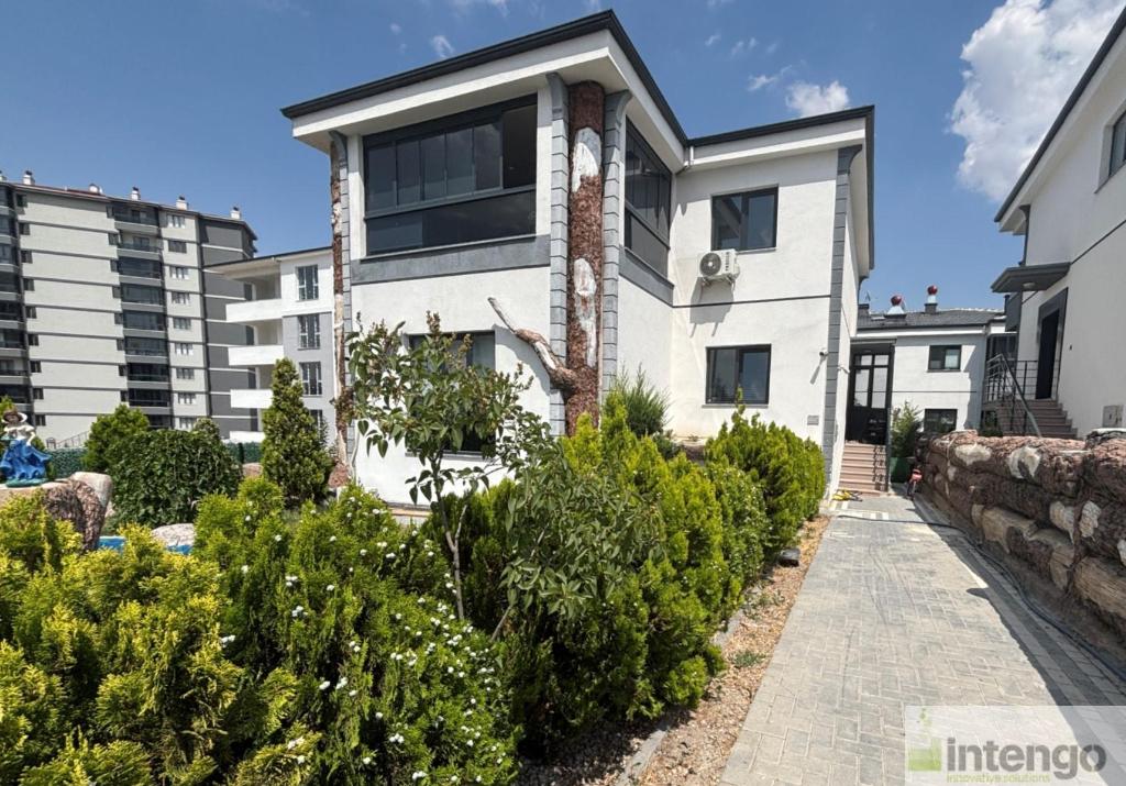 ETİMESGUT AYYILDIZ MAHALLESİ'NDE SATILIK TRİPLEKS VİLLA (101651847) — foto 5