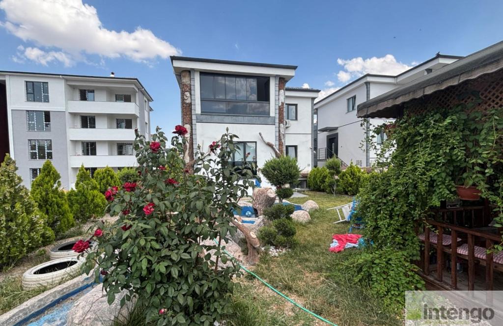ETİMESGUT AYYILDIZ MAHALLESİ'NDE SATILIK TRİPLEKS VİLLA (101651847) — foto 3