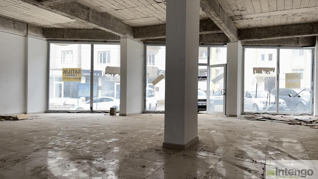 KOVANCILAR SOKULLU CADDESİ'NDE SATILIK DEPOLU DÜKKAN (T-306265)