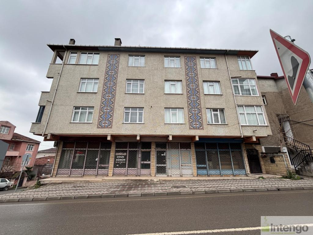 GEBZE ULUS MAHALLESİ'NDE SATILIK 5 KATLI BİNA (T-305621)
