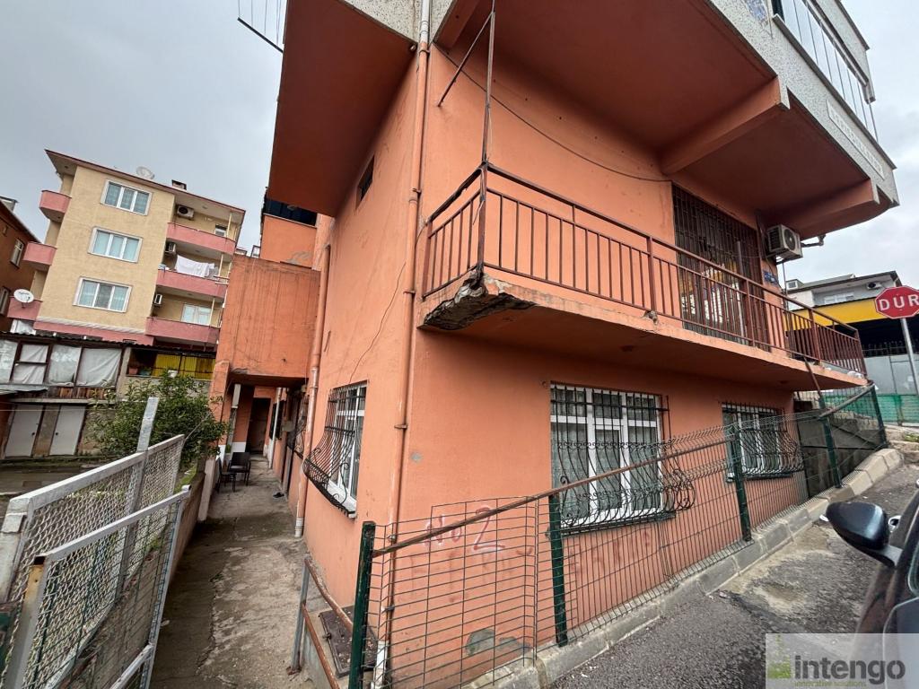 GEBZE ULUS MAHALLESİ'NDE SATILIK 5 KATLI BİNA (T-305621)