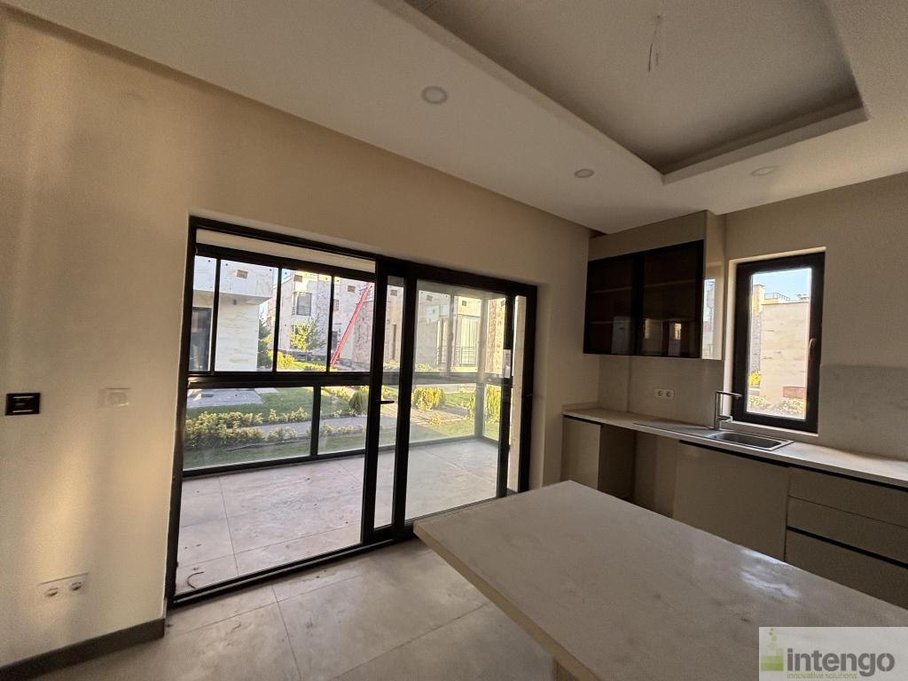 AVANOS AVA VİLLALARI SİTESİ'NDE SATILIK TRİPLEKS VİLLA (T-306812)