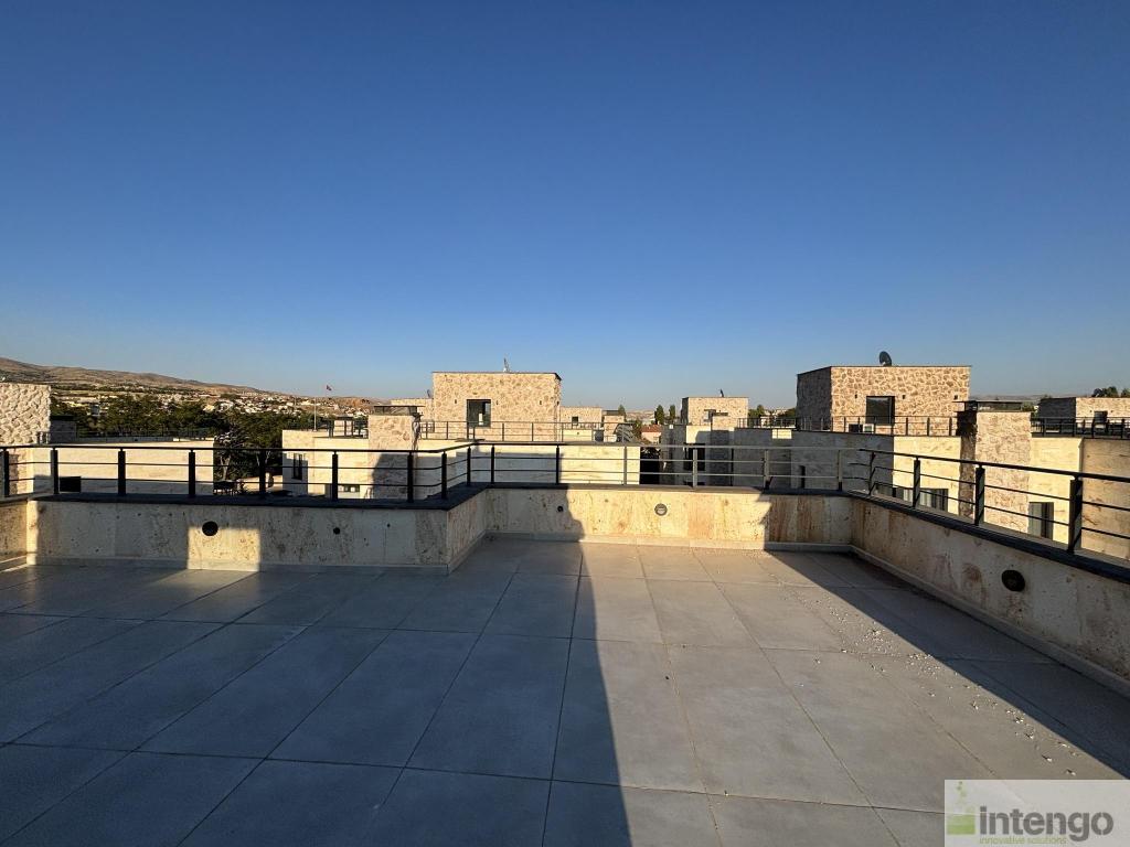 AVANOS AVA VİLLALARI SİTESİ'NDE SATILIK TRİPLEKS VİLLA (T-306812)