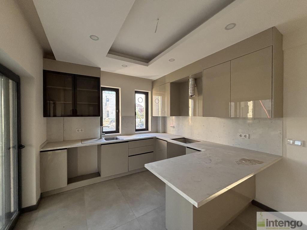 AVANOS AVA VİLLALARI SİTESİ'NDE SATILIK TRİPLEKS VİLLA (T-306812)
