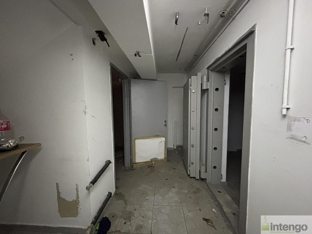 ŞİŞLİ KURTULUŞ CADDESİ'NDE SATILIK 3 KATLI DÜKKAN (T-100405)