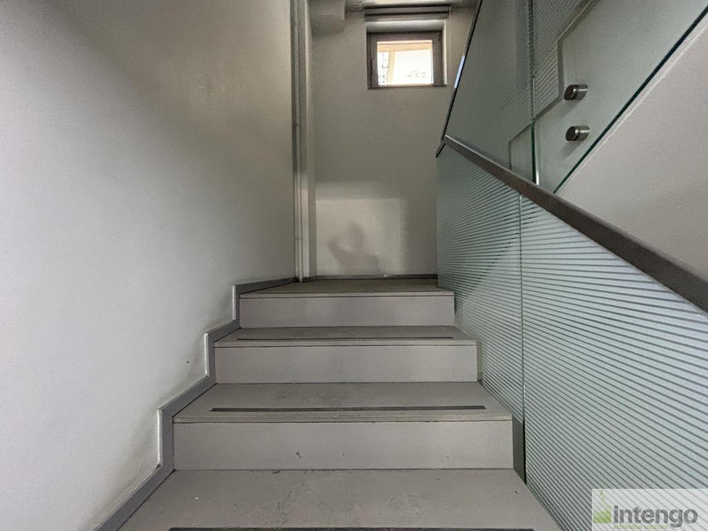 ŞİŞLİ KURTULUŞ CADDESİ'NDE SATILIK 3 KATLI DÜKKAN (T-100405)