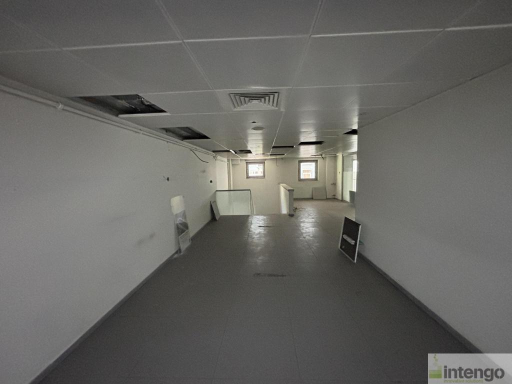ŞİŞLİ KURTULUŞ CADDESİ'NDE SATILIK 3 KATLI DÜKKAN (T-100405)