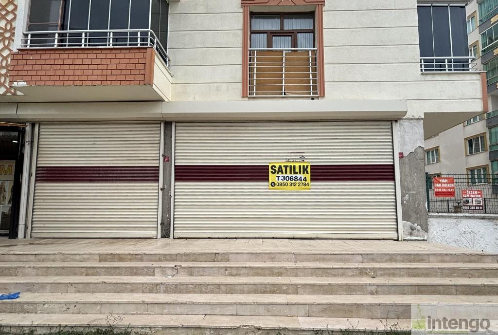 ERGANİ DİCLE VADİ 3. ETAP SİTESİ'NDE SATILIK DÜKKAN (T-306844)