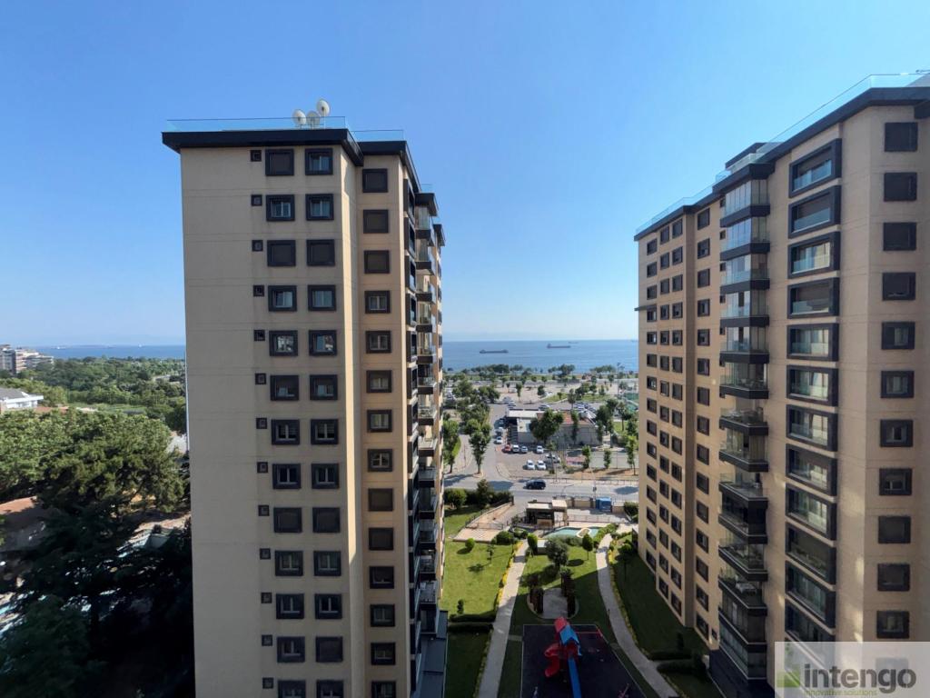 PENDİK SAHİL KONAKLARI'NDA SATILIK DENİZ MANZARALI DAİRE (V-796)