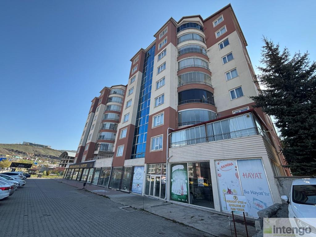 YOZGAT MERKEZ CEMİL ÇİÇEK CADDESİ'NDE SATILIK DÜKKAN (V-801)