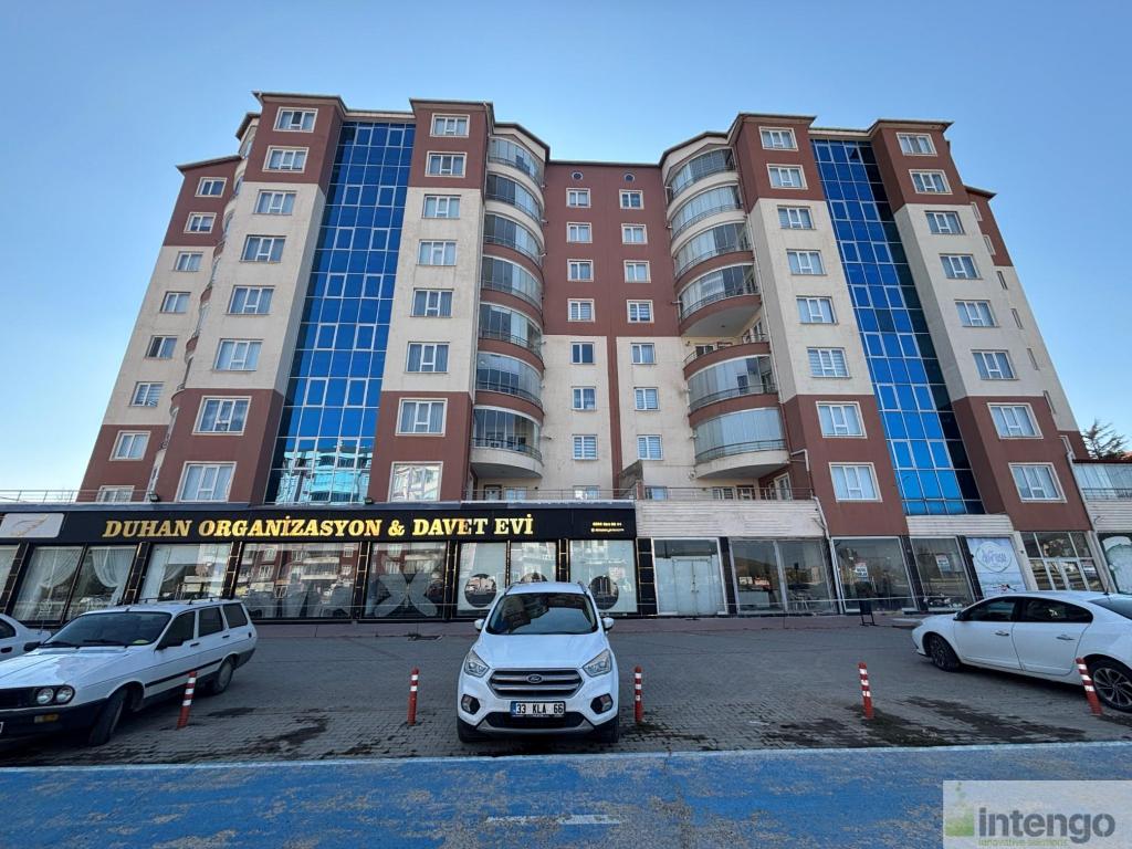 YOZGAT MERKEZ CEMİL ÇİÇEK CADDESİ'NDE SATILIK DÜKKAN (V-801)