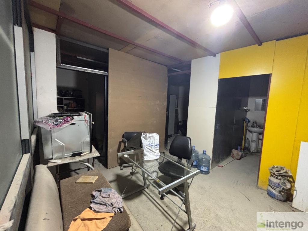 ALTINDAĞ DOĞANTEPE MAHALLESİ'NDE CADDE ÜZERİ DEPOLU DÜKKAN (V-803)