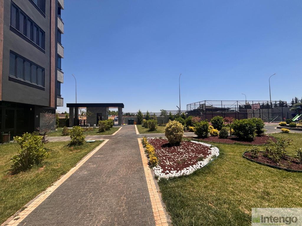 ŞEHİTKAMİL BANETTİ SUİTES SİTESİ'NDE SATILIK DAİRE (V-810)