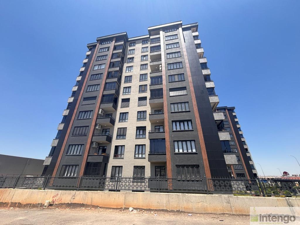 ŞEHİTKAMİL BANETTİ SUİTES SİTESİ'NDE SATILIK DAİRE (V-810)