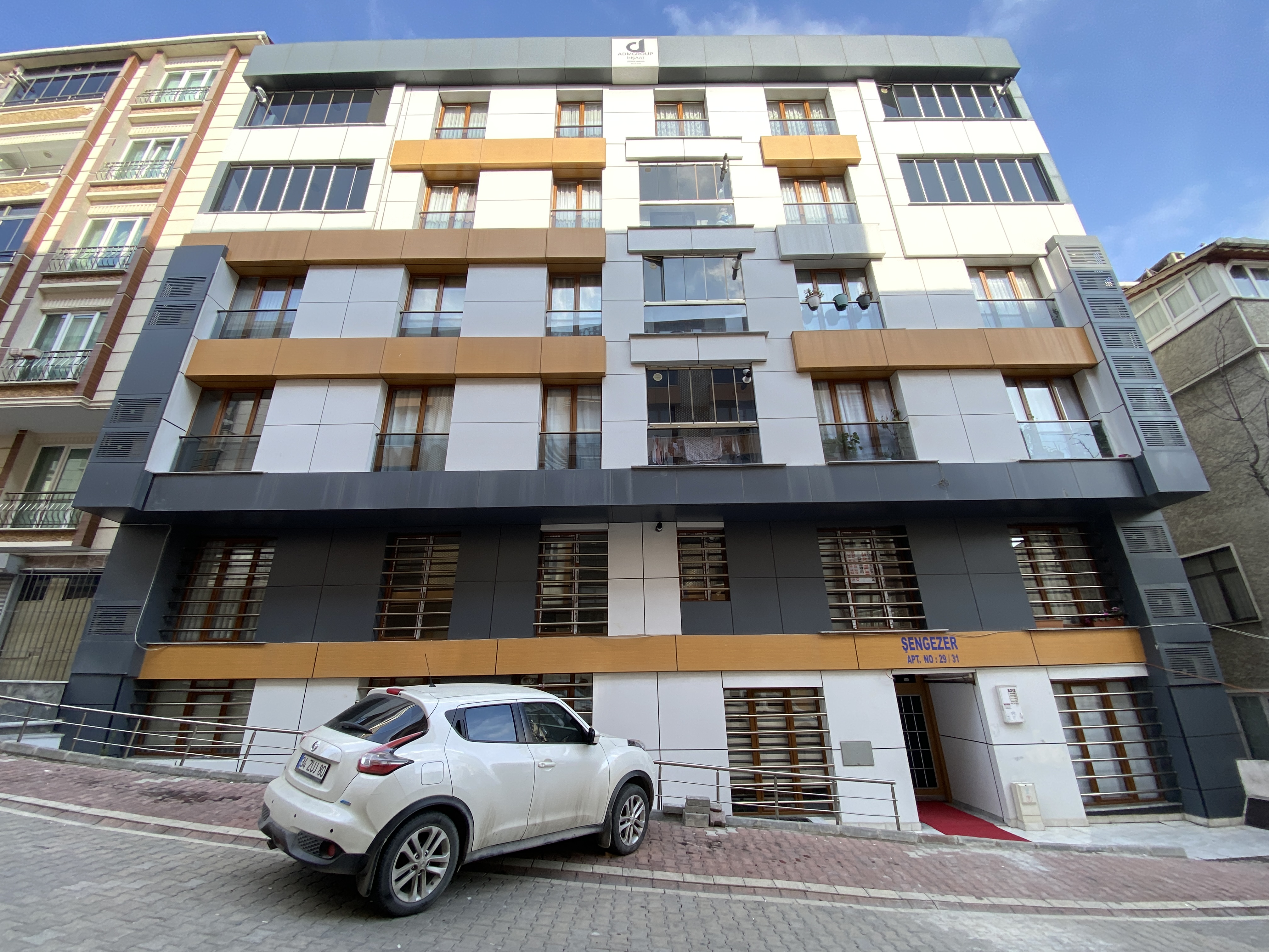 ESENYURT YENİKENT MAH.'DE SATILIK TERS DUBLEKS DAİRE (R-1332)