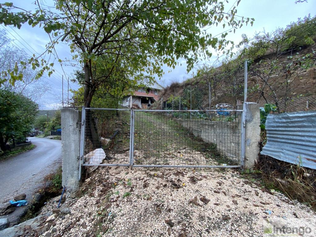 YIĞILCA HACILAR KÖYÜ'NDE HİSSELİ ARSA VE MÜSTAKİL EV (R-1458)