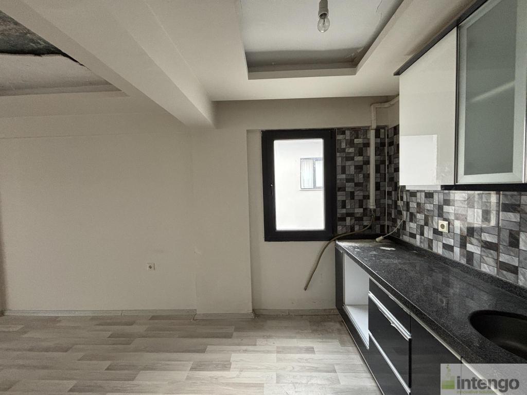 BERGAMA FATİH MAHALLESİ'NDE SATILIK DAİRE (R-1621)