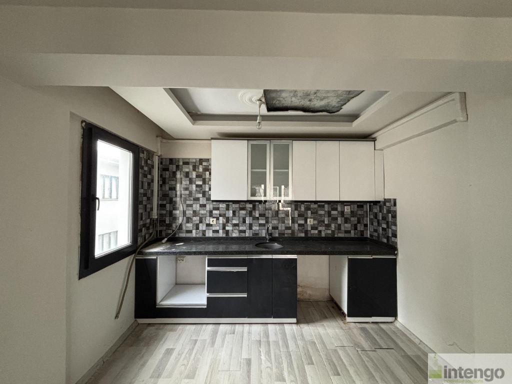 BERGAMA FATİH MAHALLESİ'NDE SATILIK DAİRE (R-1621)