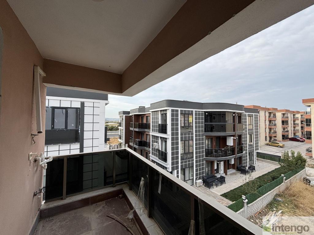 BERGAMA FATİH MAHALLESİ'NDE SATILIK DAİRE (R-1621)