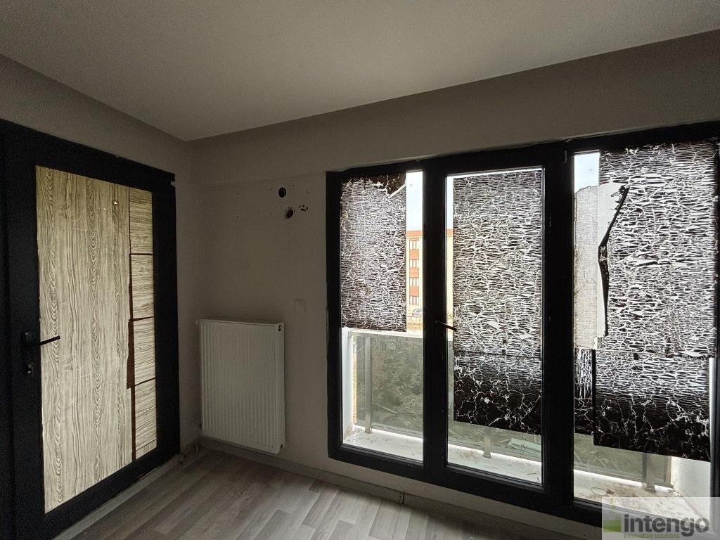 BERGAMA FATİH MAHALLESİ'NDE SATILIK DAİRE (R-1621)