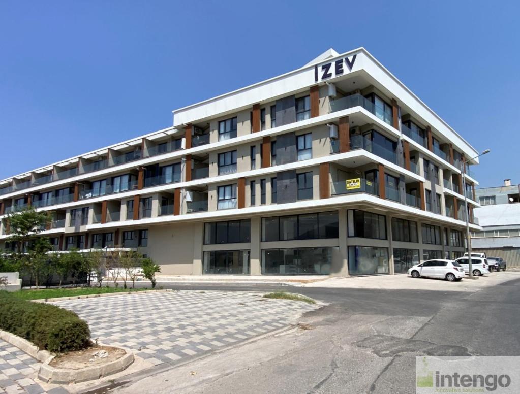 BORNOVA İZEV MOON SİTESİ'NDE SATILIK DAİRE (R-1633)