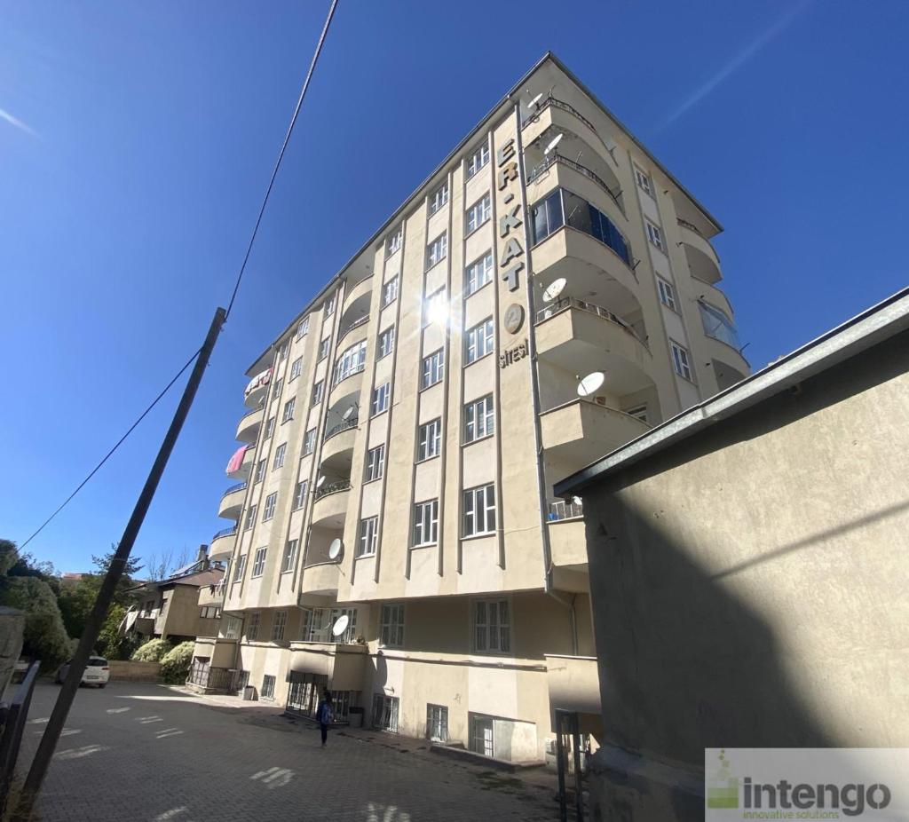 İPEKYOLU ERKAT 2 SİTESİ'NDE SATILIK DAİRE (R-1676)