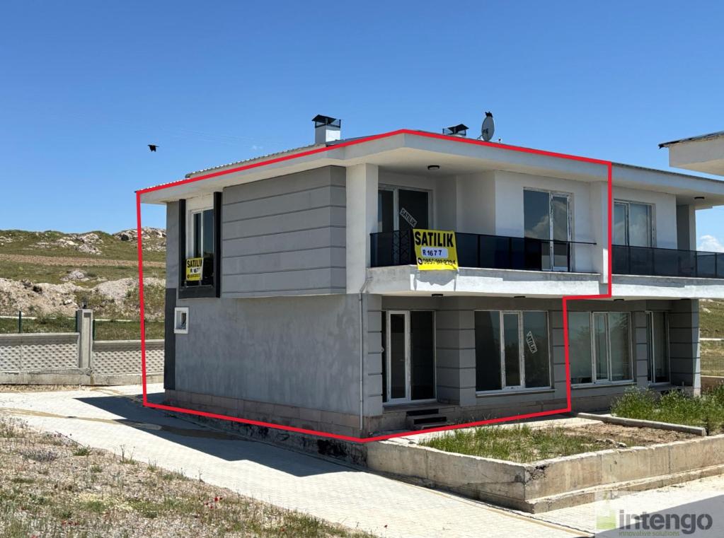 TUŞBA BLR EMLAK SİTESİ'NDE SATILIK DUBLEKS VİLLA (R-1677)