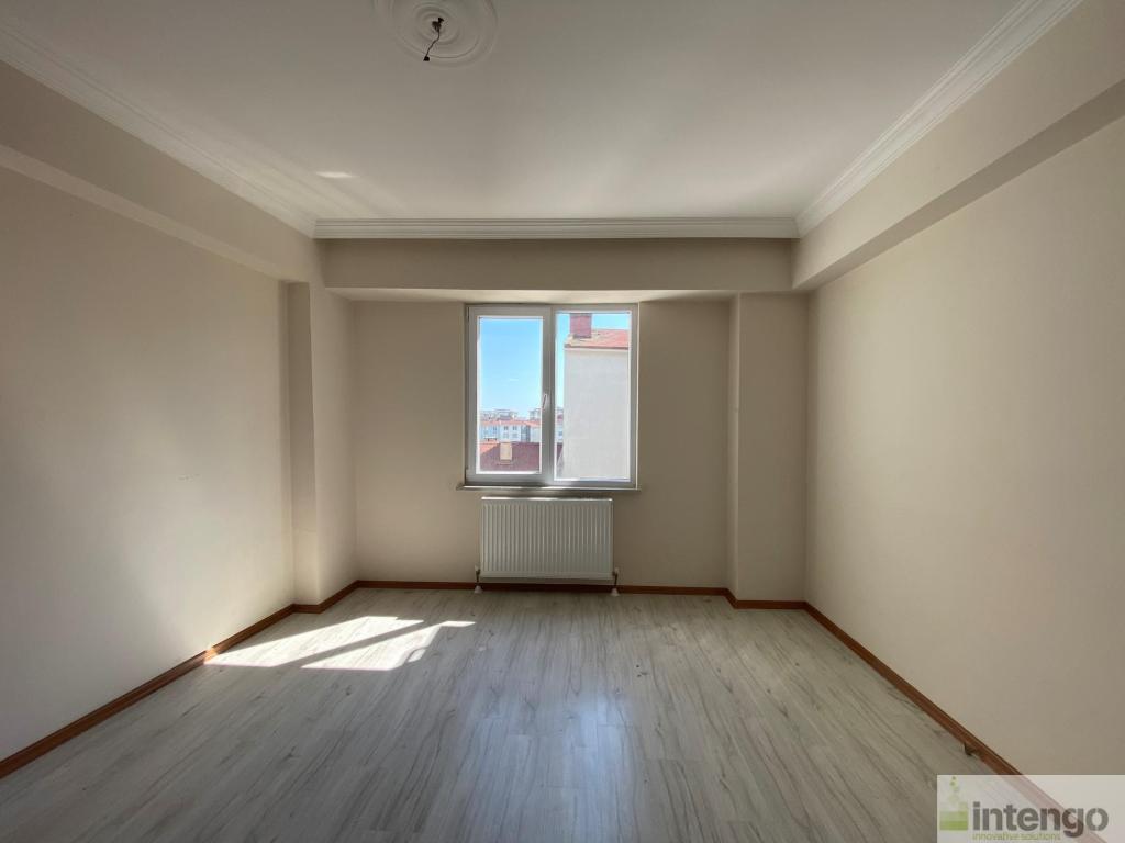 ÇORLU HATİP MAHALLESİ'NDE SATILIK DAİRE (R-1681)
