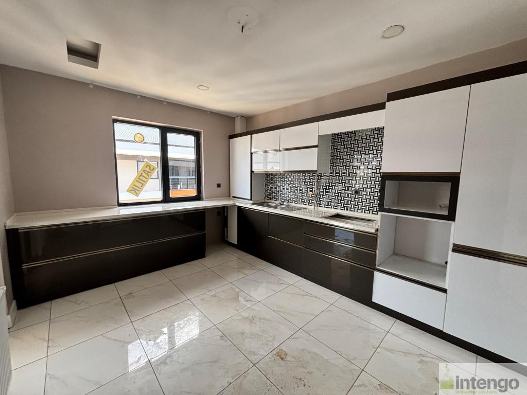 PALANDÖKEN AYIŞIĞI SİTESİ'NDE SATILIK DAİRE (R-1686)