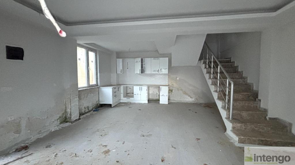 KARACABEY KURŞUNLU'DA SİTE İÇİ DENİZ MANZARALI TRİPLEKS VİLLA (R-1705) — foto 4
