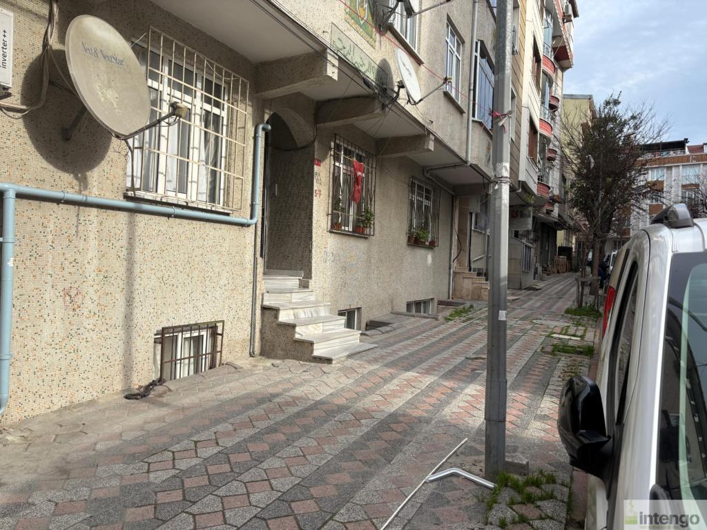 SULTANGAZİ UĞUR MUMCU MAHALLESİ'NDE SATILIK DAİRE (R-1708)