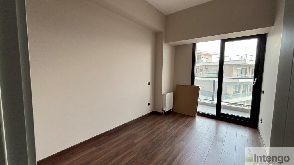 BORNOVA İKON TOWER'DA SATILIK DAİRE (R-1718)