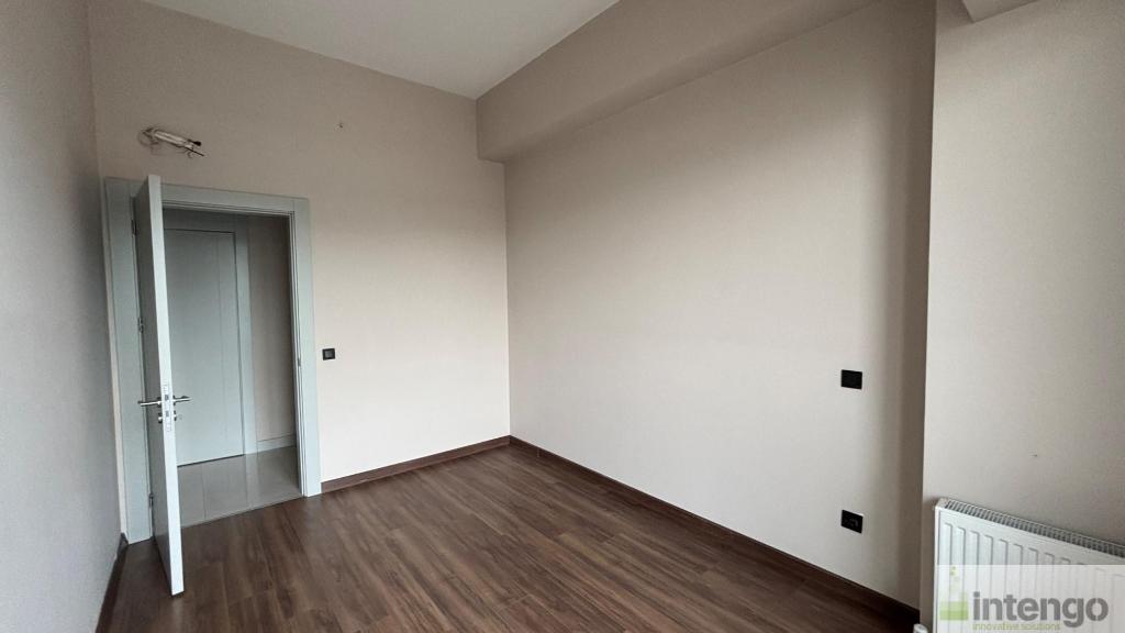 BORNOVA İKON TOWER'DA SATILIK DAİRE (R-1718)