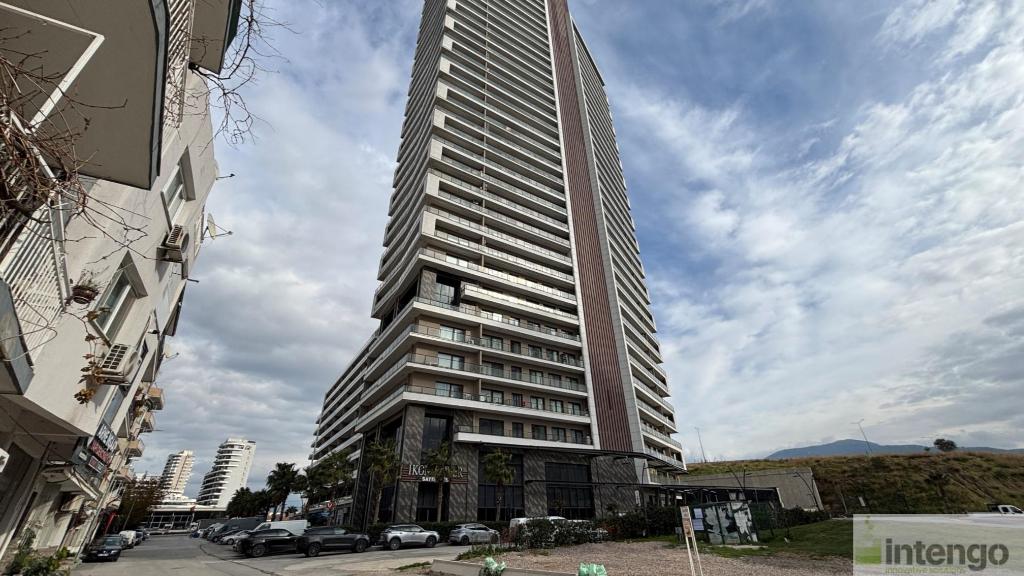 BORNOVA İKON TOWER'DA SATILIK DAİRE (R-1718)