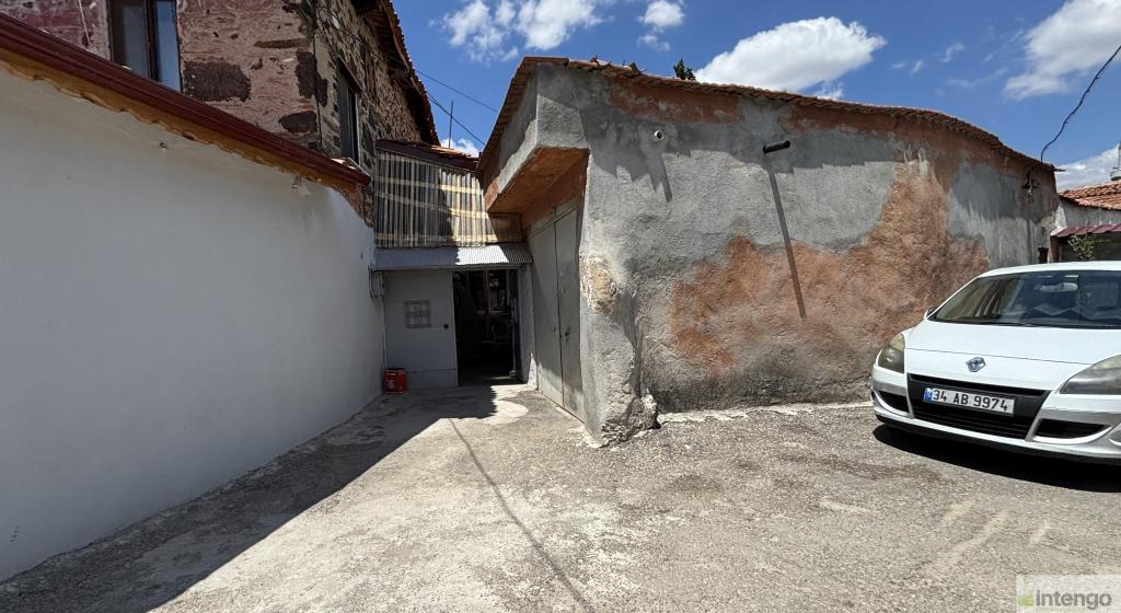KULA CAMİİ CEDİT MAHALLESİ'NDE SATILIK KÖY EVİ VE ARSASI (R-1818) — foto 3