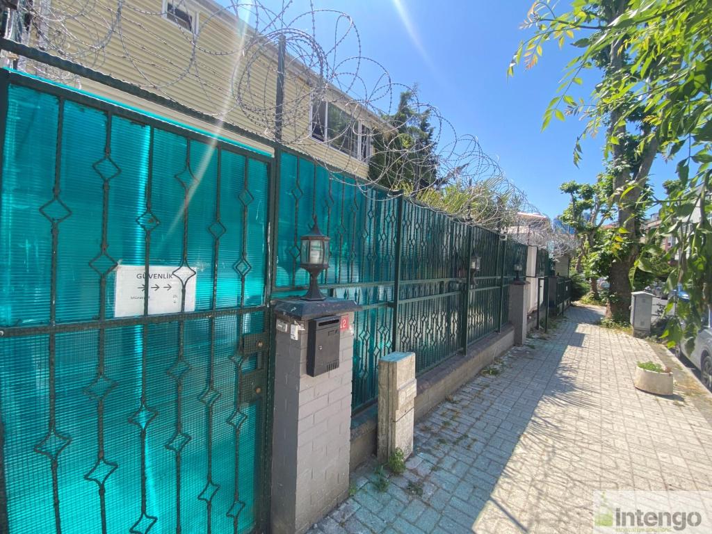 RUMELİHİSARI AKAT MAHALLESİ'NDE SATILIK MÜSTAKİL EV (RL-1825)