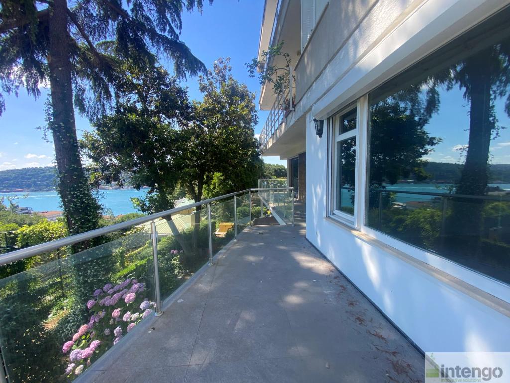 BEBEK AYŞE SULTAN KORUSU'NDA BOĞAZ MANZARALI BAHÇELİ DAİRE (R-1826) — foto 5