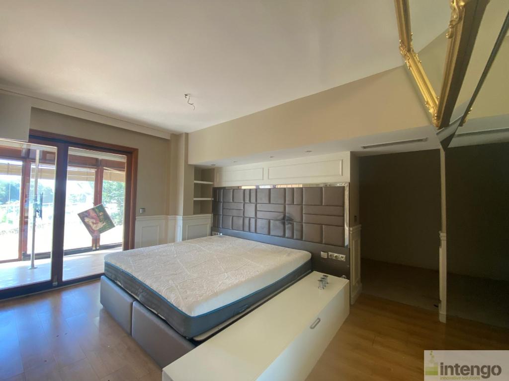 BEBEK AYŞE SULTAN KORUSU'NDA BOĞAZ MANZARALI BAHÇELİ DAİRE (R-1826) — foto 18
