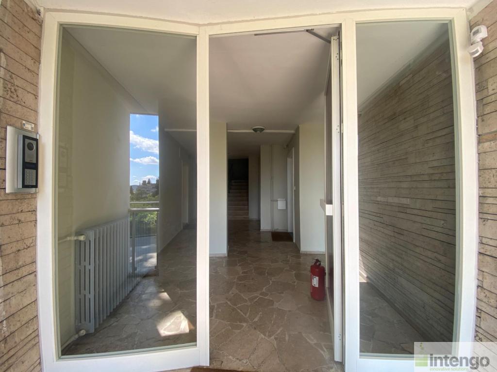 BEBEK AYŞE SULTAN KORUSU'NDA BOĞAZ MANZARALI BAHÇELİ DAİRE (R-1826) — foto 8