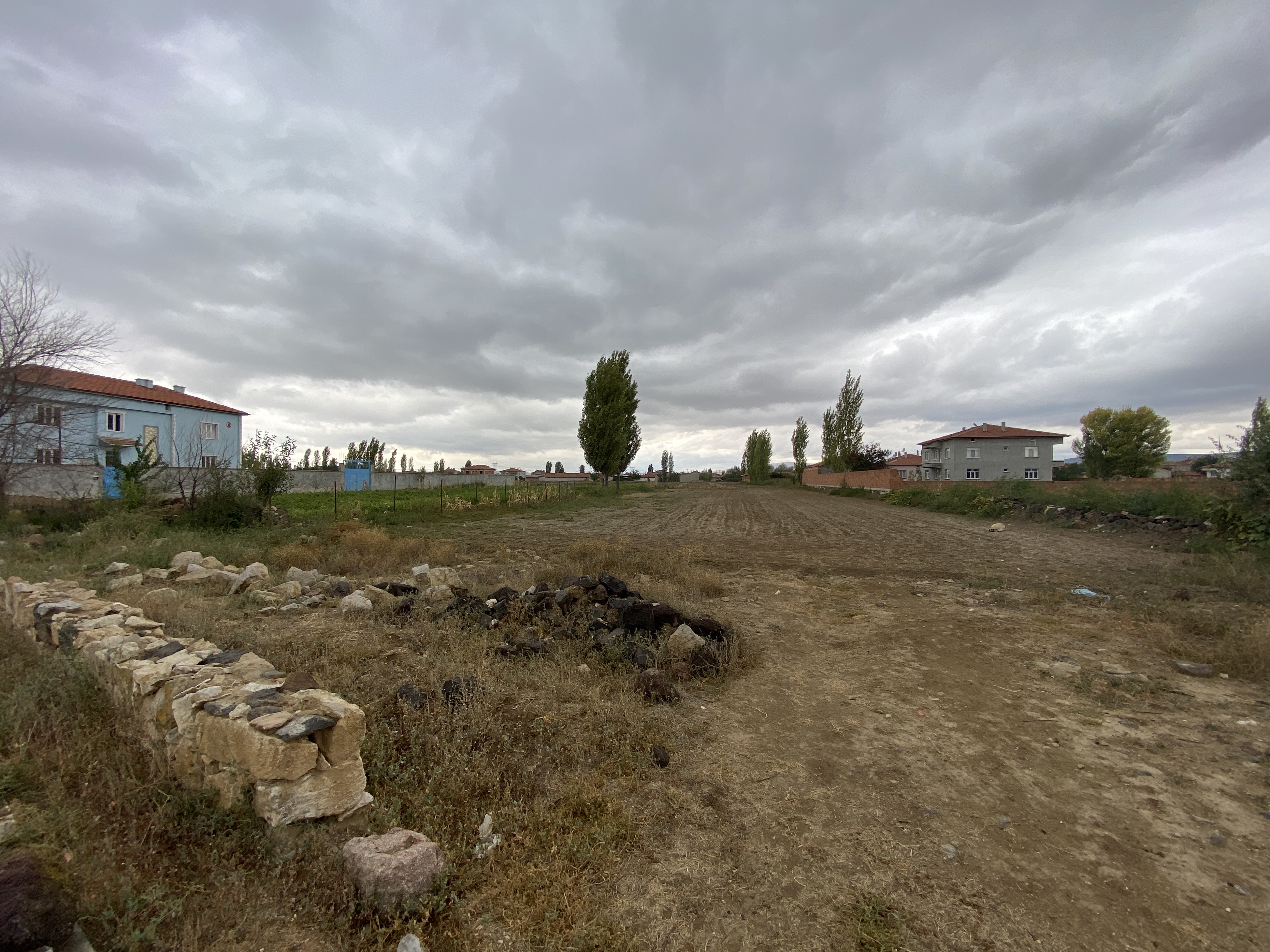 AFYONKARAHİSAR MERKEZ FETHİBEY BLD'DE İMARLI ARSA (R-827)