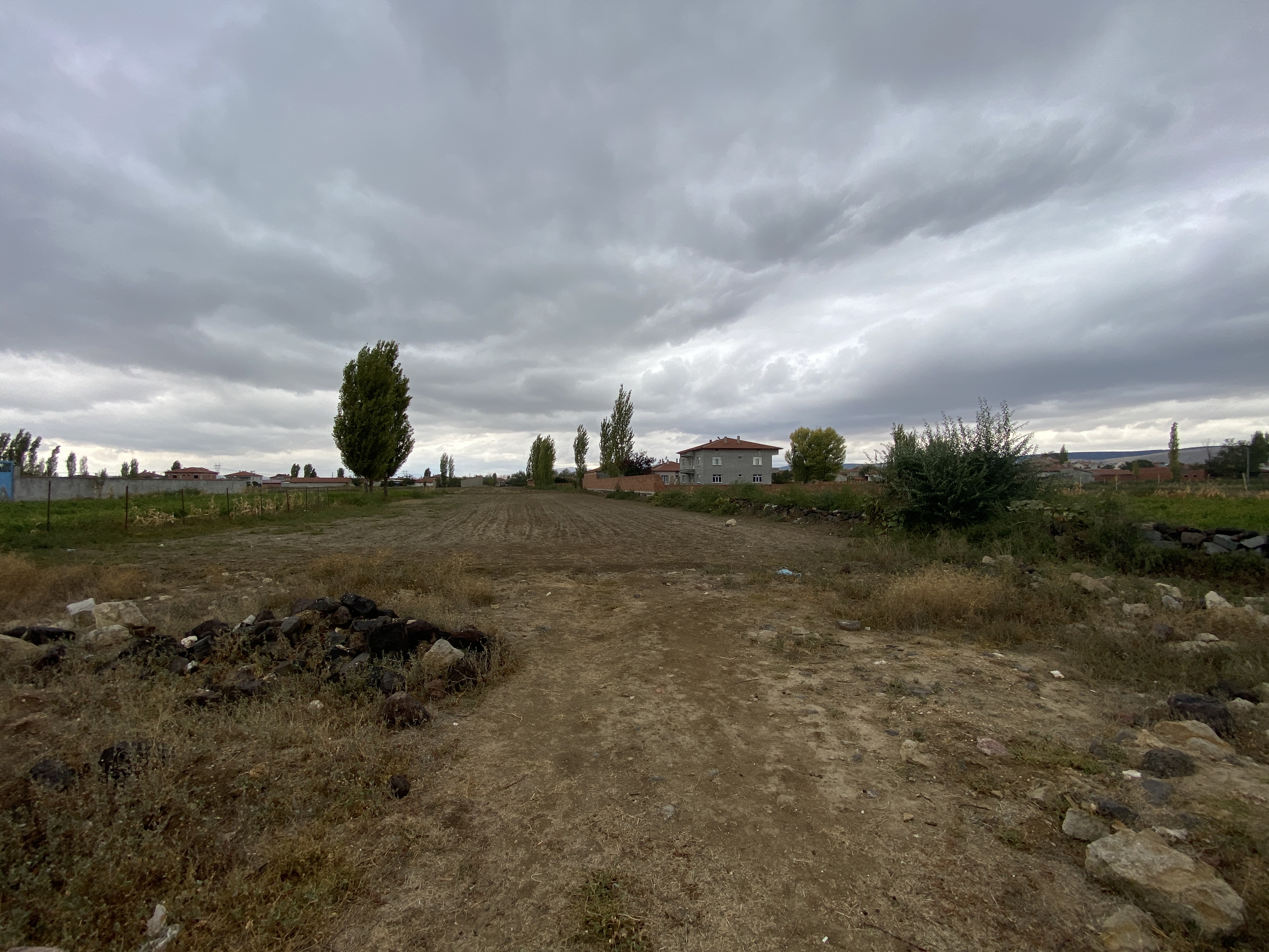 AFYONKARAHİSAR MERKEZ FETHİBEY BLD'DE İMARLI ARSA (R-827)