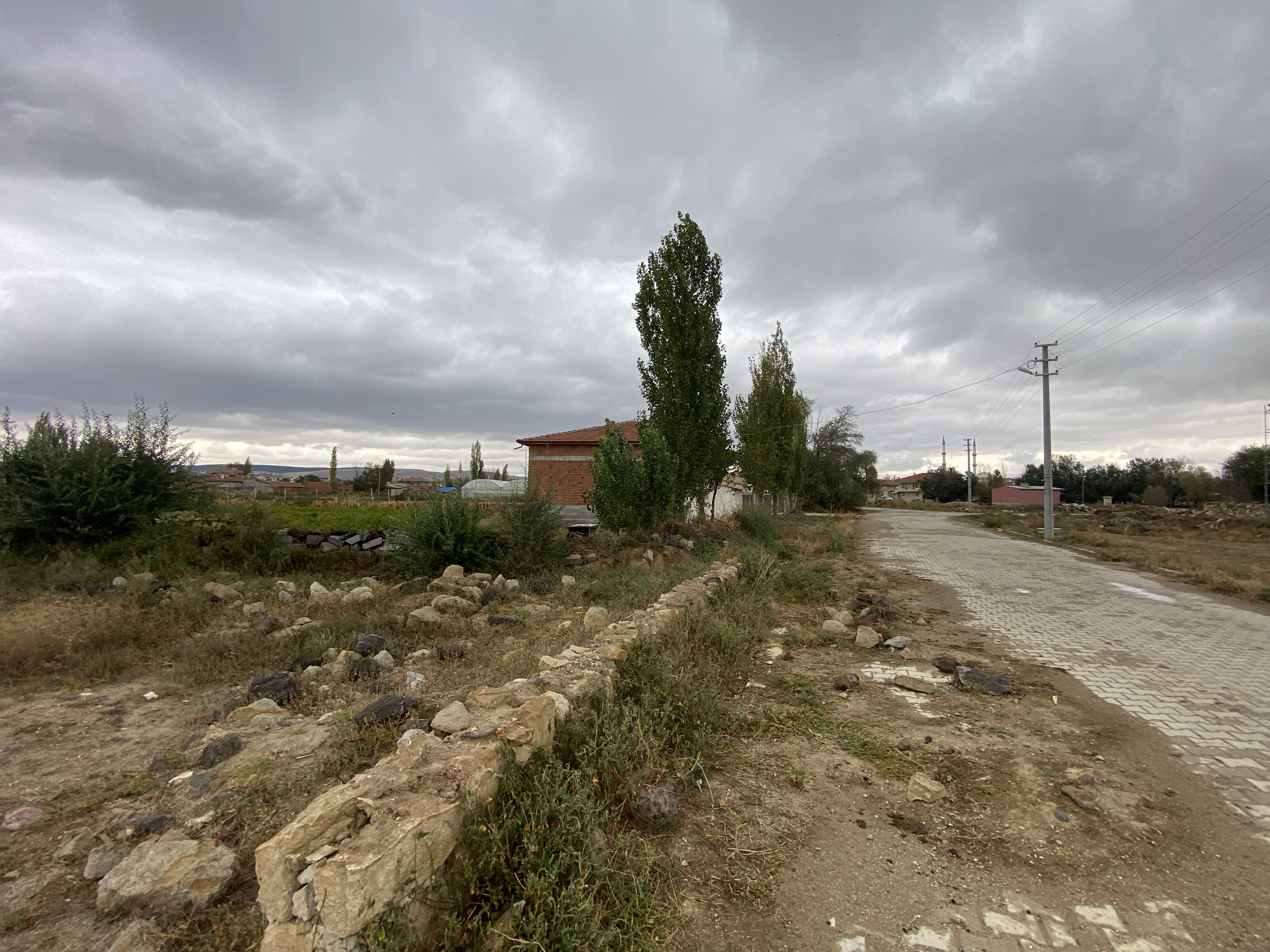AFYONKARAHİSAR MERKEZ FETHİBEY BLD'DE İMARLI ARSA (R-827)