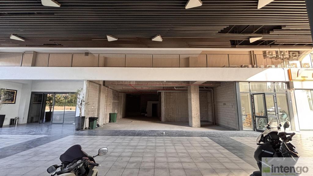BORNOVA MODDA BULVAR SİTESİ'NDE SATILIK DÜKKAN (R-1901) — foto 5