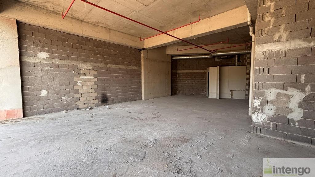 BORNOVA MODDA BULVAR SİTESİ'NDE SATILIK DÜKKAN (R-1902) — foto 6